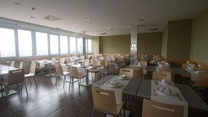 Unclassified image, 5 of 24, button - Hotel Palacio de Asturias (Oviedo)