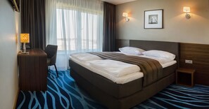 Double Room Single Use | Desk, soundproofing, iron/ironing board, free WiFi - Porto Hotel (Plunge)