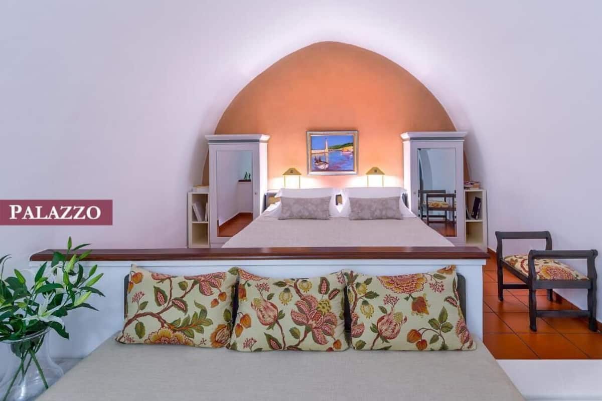 Superior Room (Palazzo) | Minibar, in-room safe, desk, soundproofing