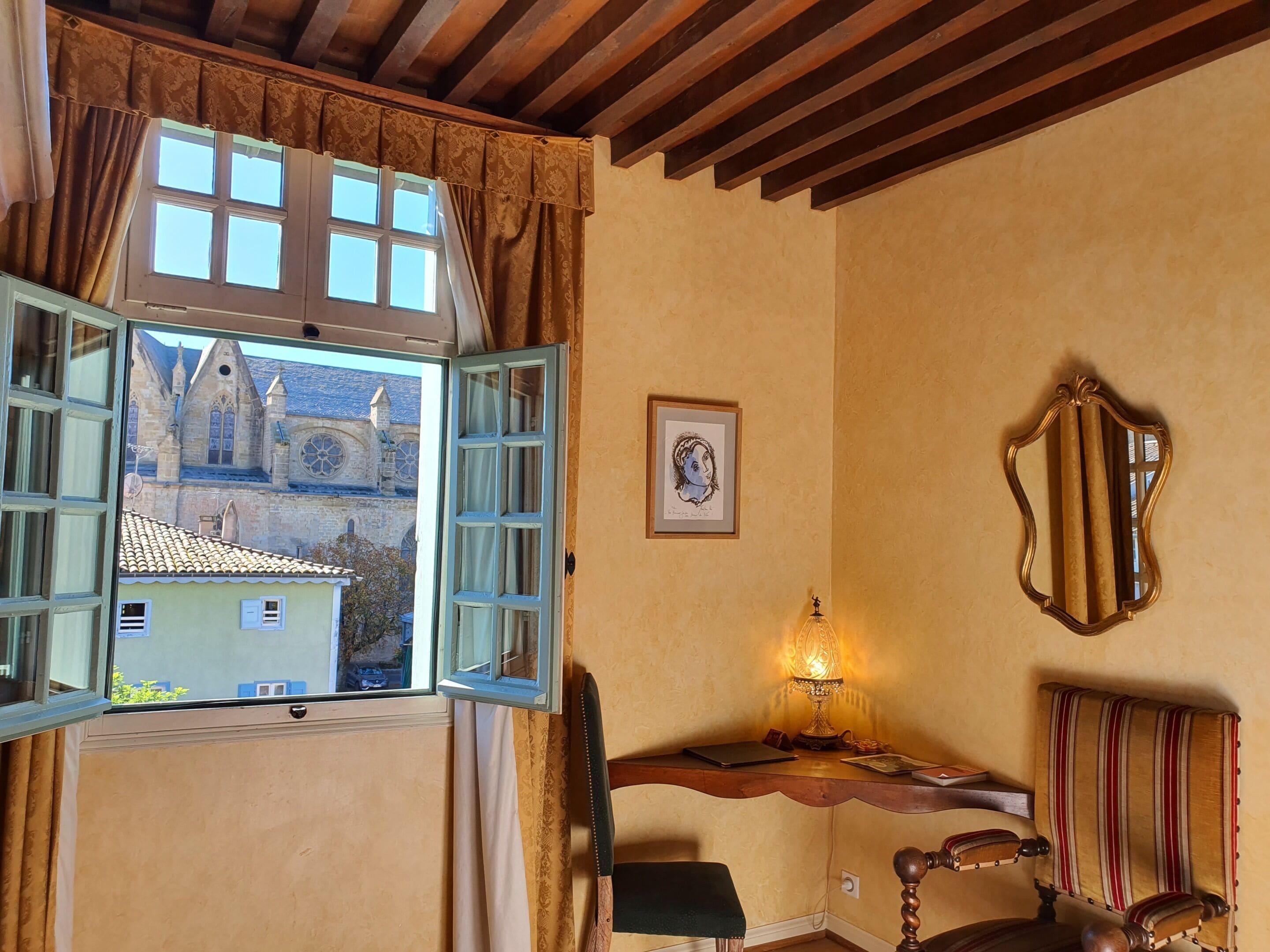 Romantic Double Room, Ensuite (Dame louise) | Premium bedding