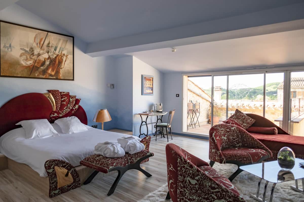 Honeymoon suite, en-suite badkamer, uitzicht op stad (L'intemporelle) | 2 slaapkamers, luxe beddengoed