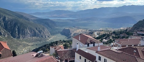 Double Room | Premium bedding, in-room safe, blackout curtains, soundproofing