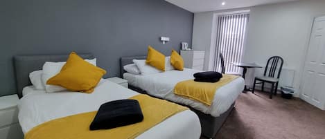 Triple Room, Ensuite