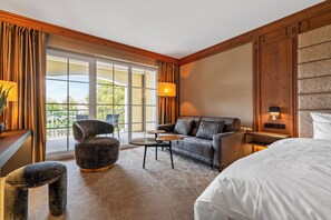 Superior room modern with balcony | Premium bedding, in-room safe, desk, laptop workspace - Meiser SPA Resort (Fichtenau)