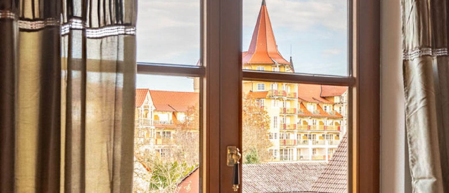 1 bedroom, premium bedding, in-room safe, desk