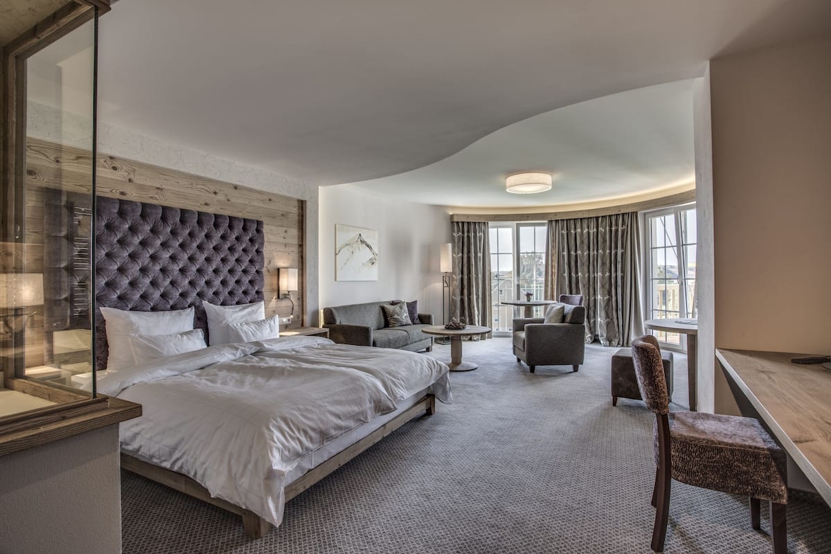 1 slaapkamer, luxe beddengoed, een kluis op de kamer, een bureau