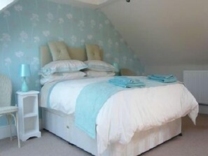 Double Room, Private Bathroom - Sophie's Bed and Breakfast (Harrogate)