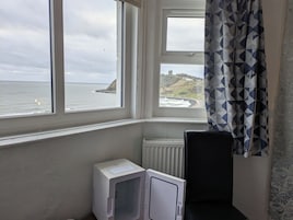 Family Room, Ensuite (2 adults 2 children) | Free WiFi, bed sheets