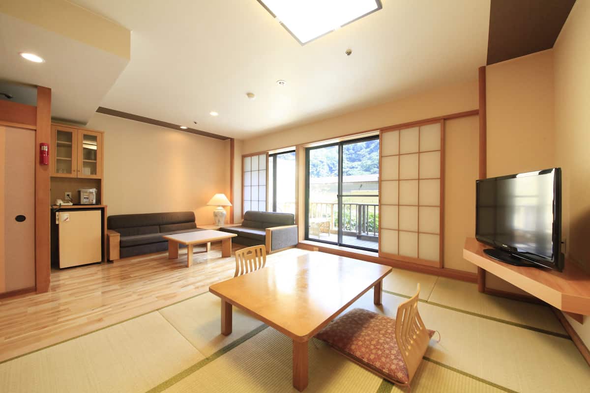 1 bedroom, down duvets, in-room safe, free WiFi