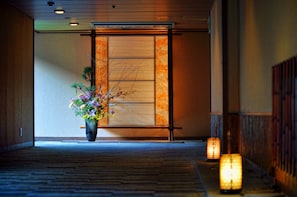 Hallway - Hotel Okada (Hakone)