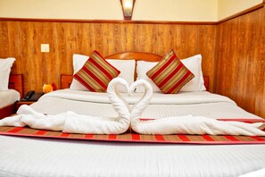 Deluxe Double Room | Premium bedding, memory foam beds, in-room safe, individually decorated