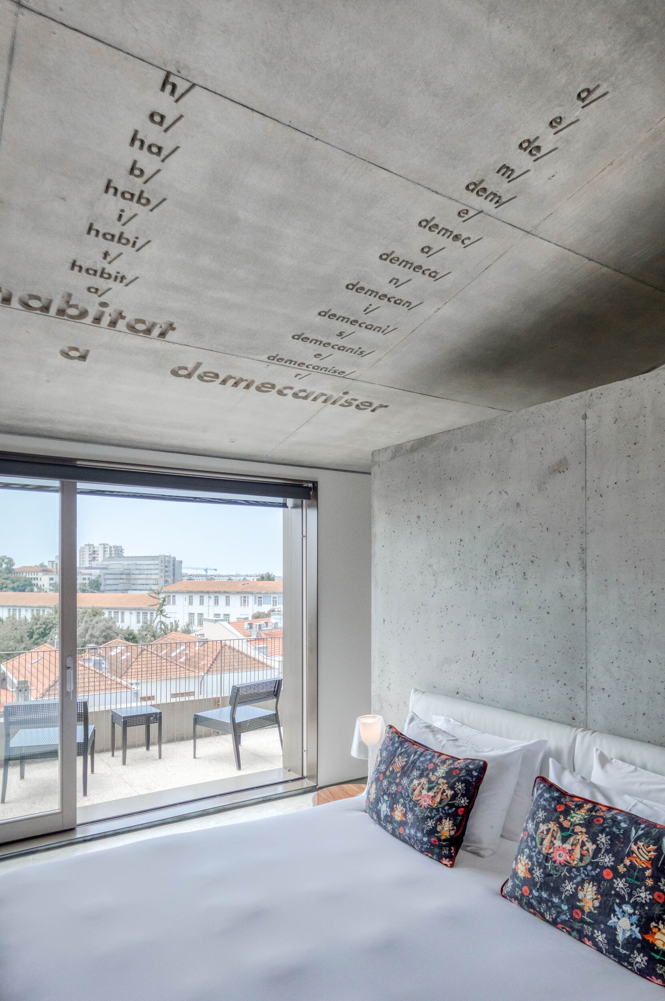 suite luxo ng | 2 bedrooms, premium bedding, minibar, in-room safe