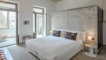 Suite Luxo AT | 2 多间卧室、高档床上用品、迷你吧、客房内保险箱