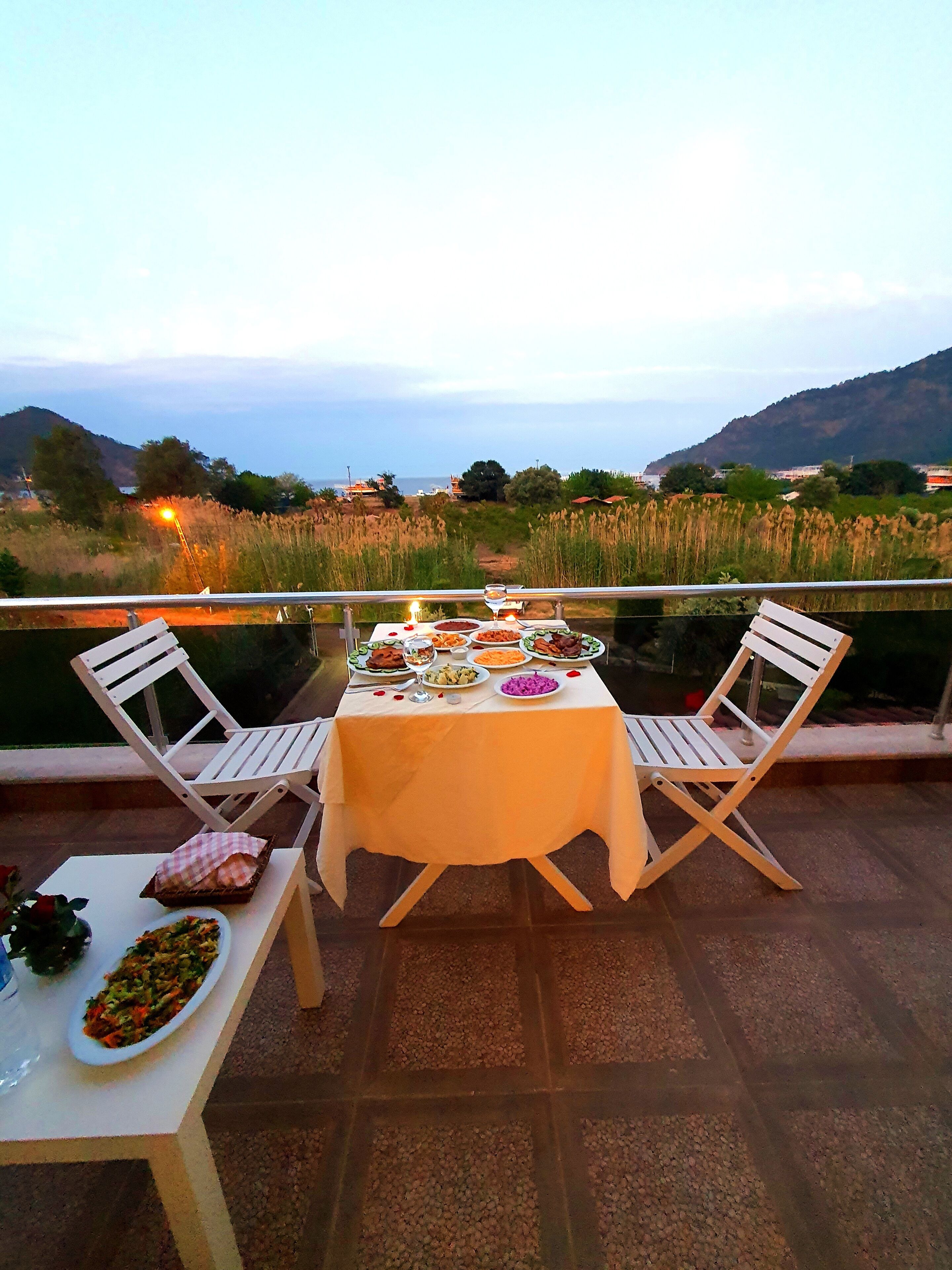 Habitación Deluxe | Escritorio y espacio para trabajar con un portátil