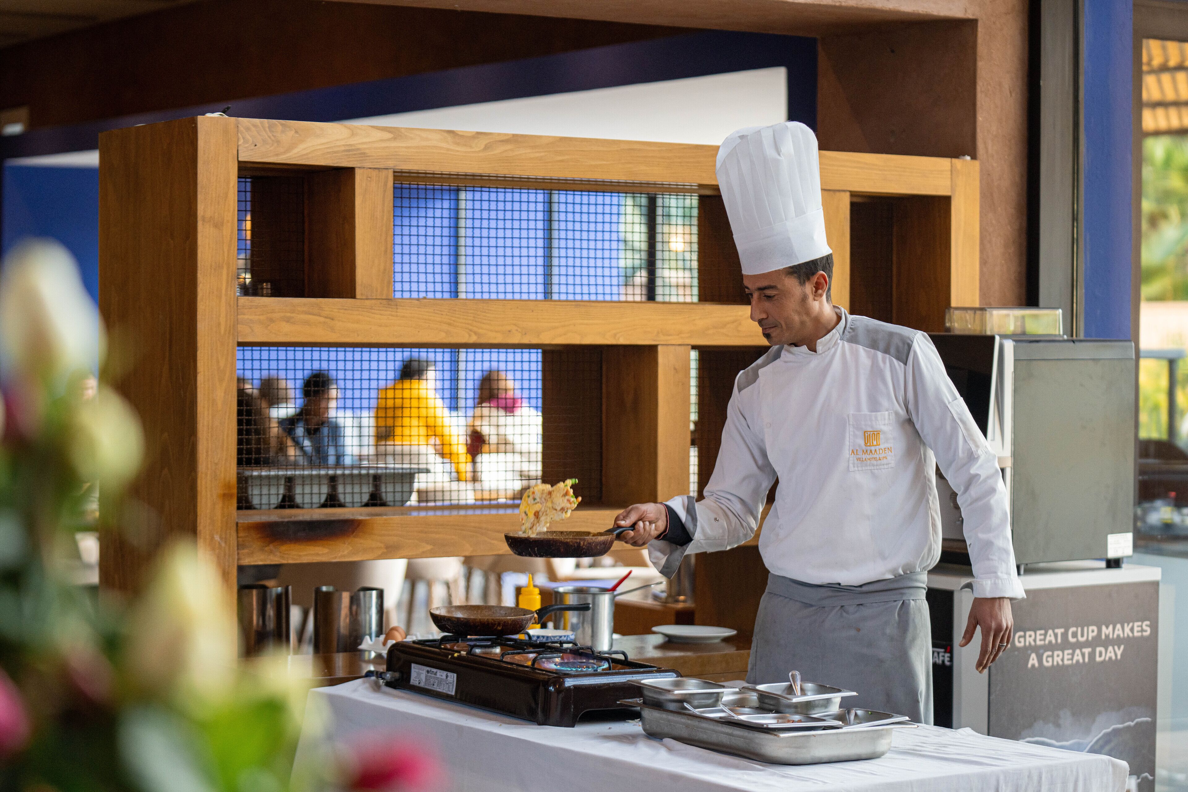 2 restaurants, lunch, dinner served; moroccan cuisine