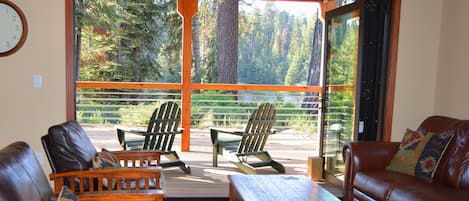 Premium Suite, 2 Bedrooms, Balcony, Lakeside | Living area