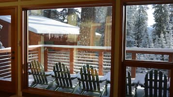 Forest Cabin, King Bed and Bunk Bed | Balcony