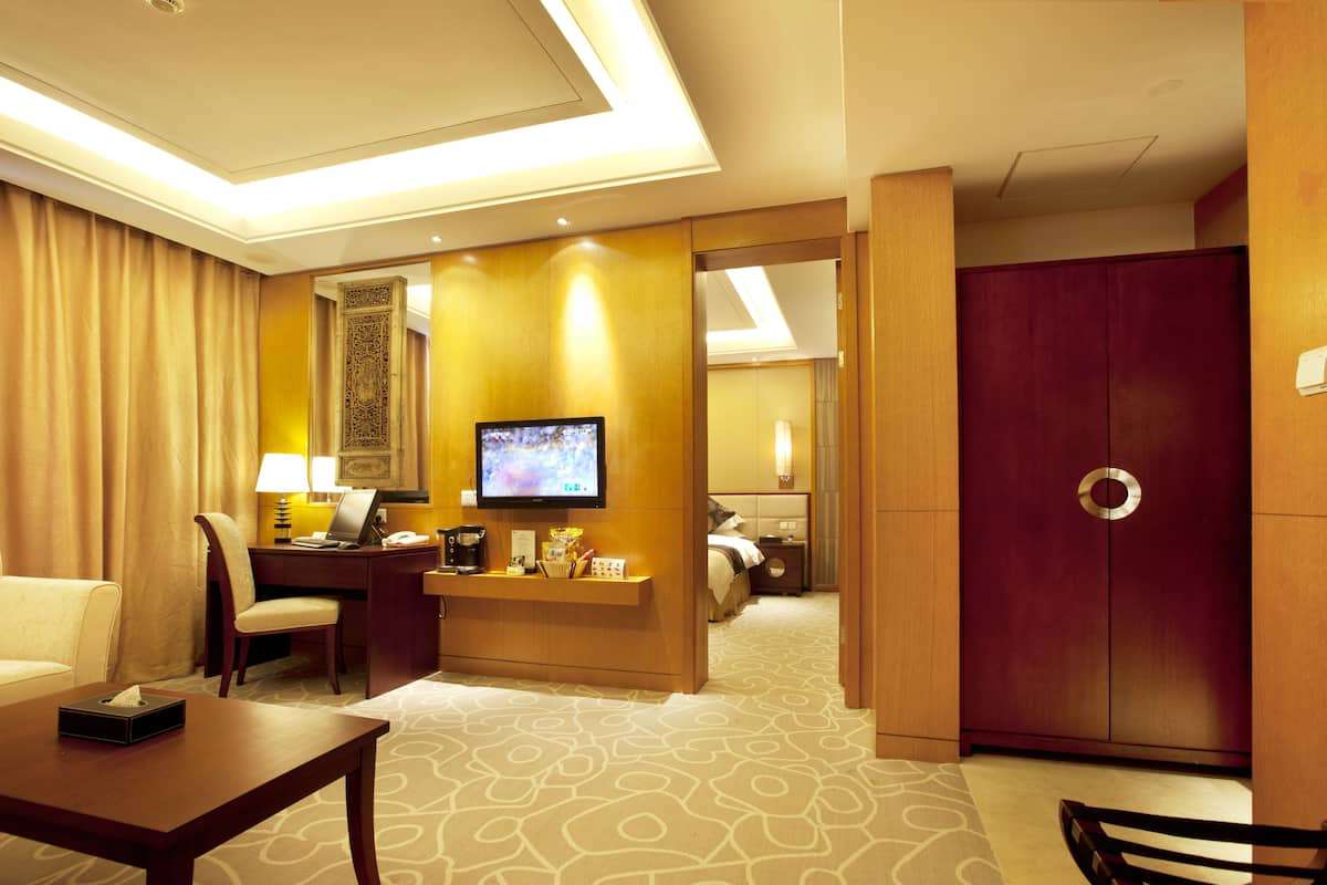 Connected Suite