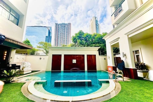 Outdoor pool, pool umbrellas