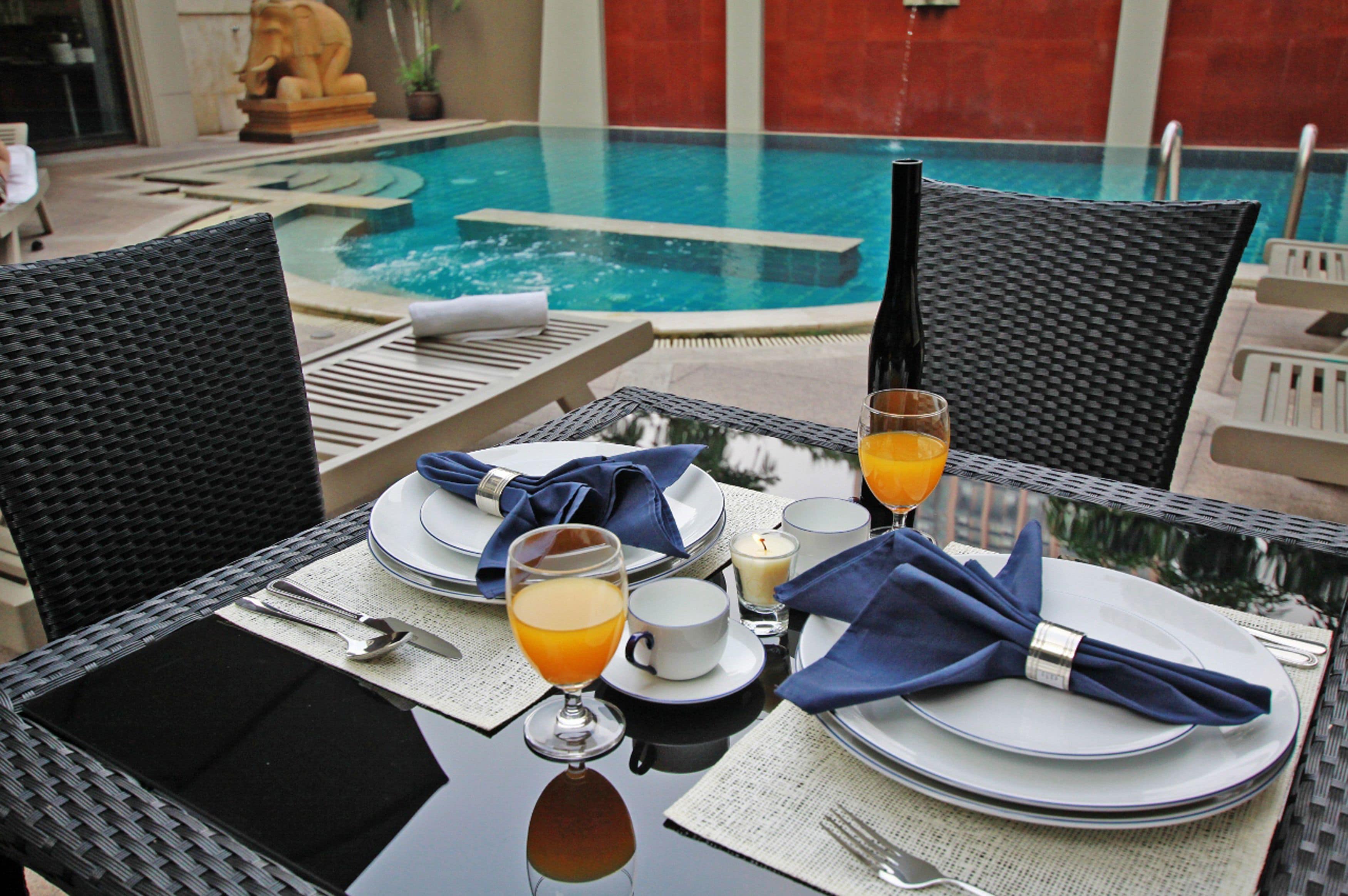 outdoor pool, pool umbrellas