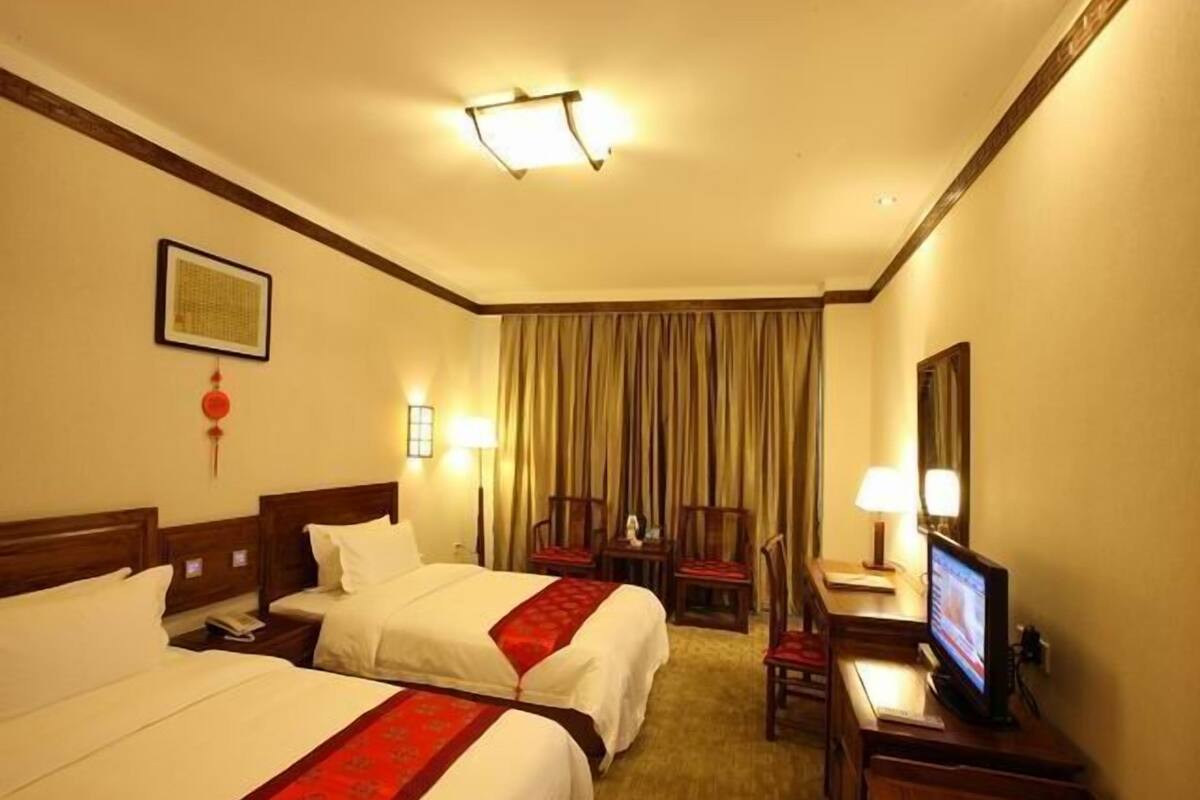 Standard Room, 2 Single Beds, City View