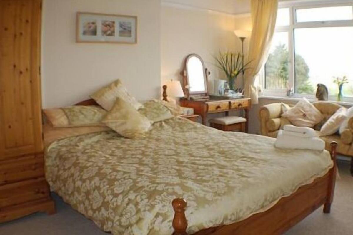 Double Room (Goodwood)