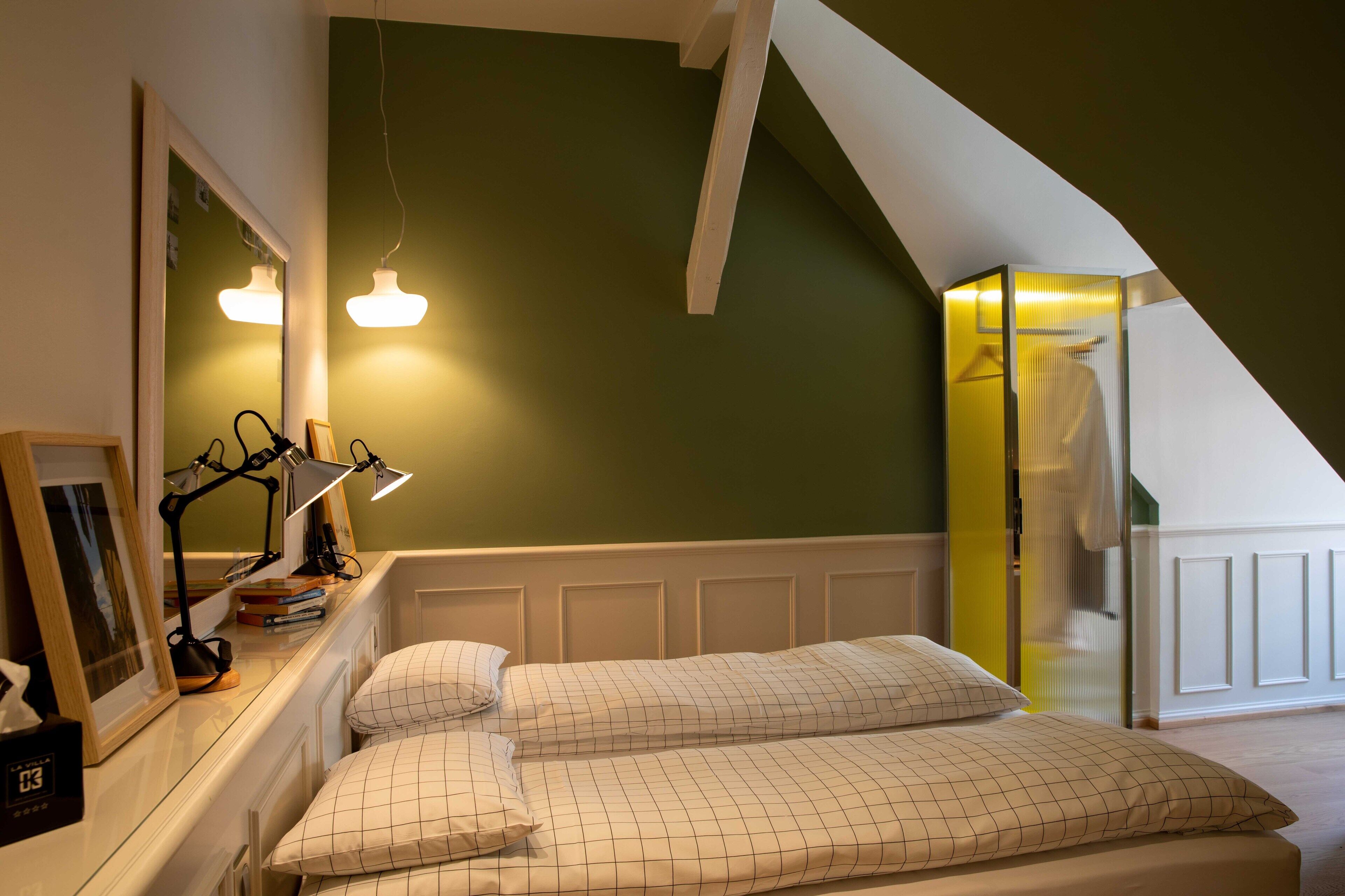 executive room | hypo-allergenic bedding, in-room safe, individually decorated