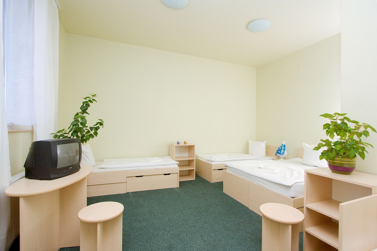 In-room safe, iron/ironing board, free cots/infant beds, free WiFi