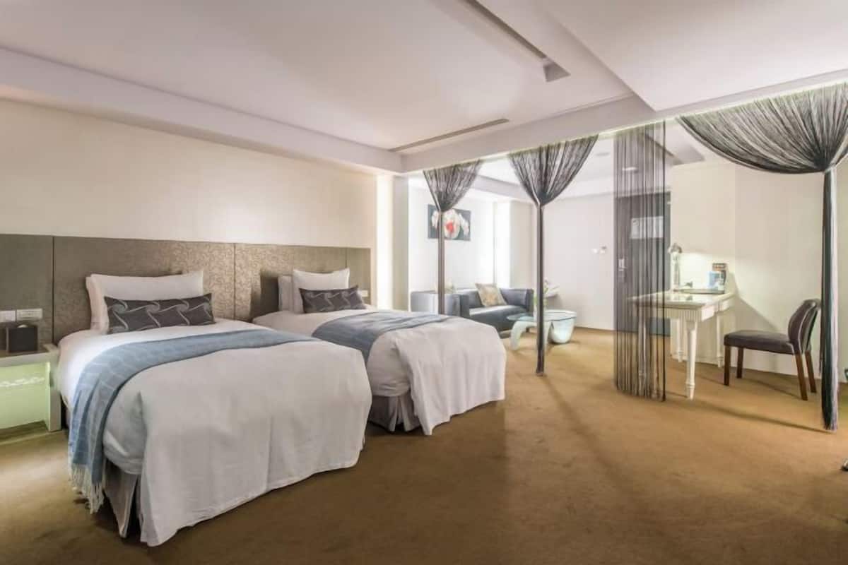 필로우탑 침대, 객실 내 금고, 각각 다른 스타일의 인테리어, 각각 다르게 가구 비치