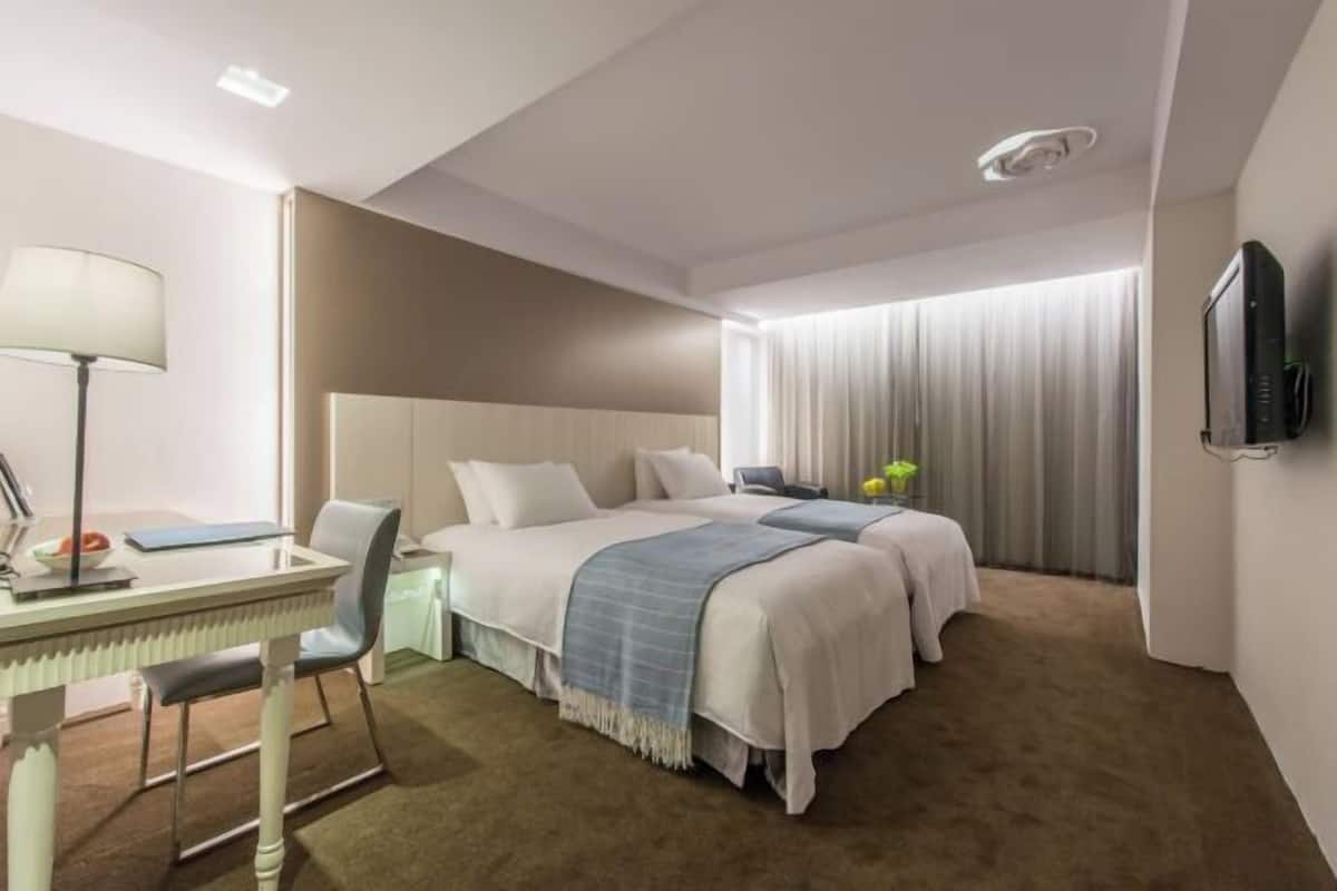 필로우탑 침대, 객실 내 금고, 각각 다른 스타일의 인테리어, 각각 다르게 가구 비치