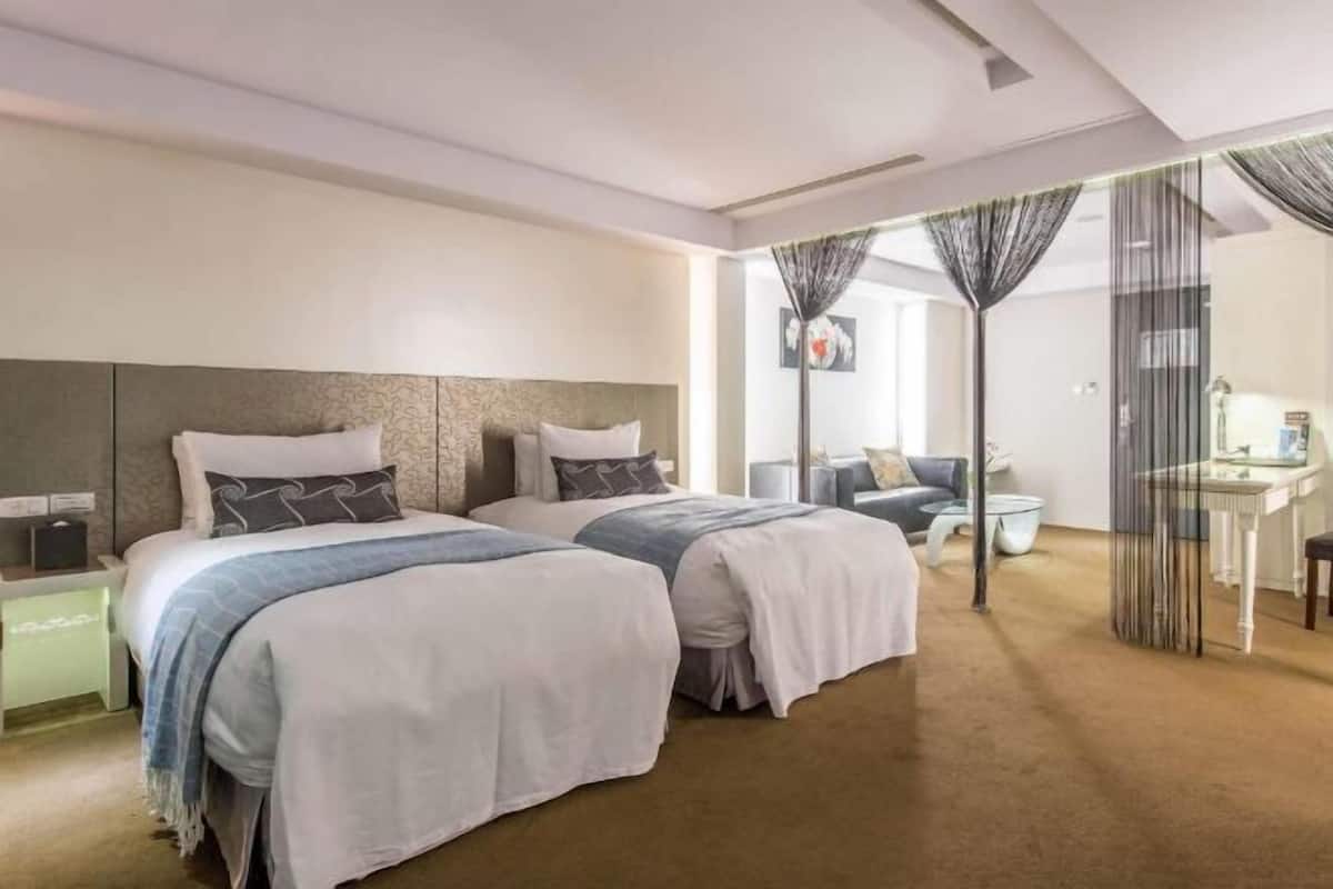 필로우탑 침대, 객실 내 금고, 각각 다른 스타일의 인테리어, 각각 다르게 가구 비치