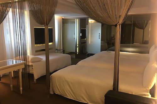 Pillow-top beds, in-room safe, individually decorated