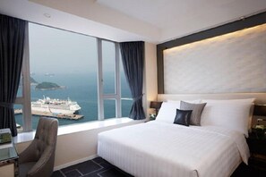 Minibar, in-room safe, Internet, alarm clocks - Dorsett Regency (Hong Kong)