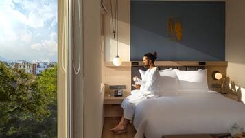 Egyptian cotton sheets, premium bedding, minibar, in-room safe