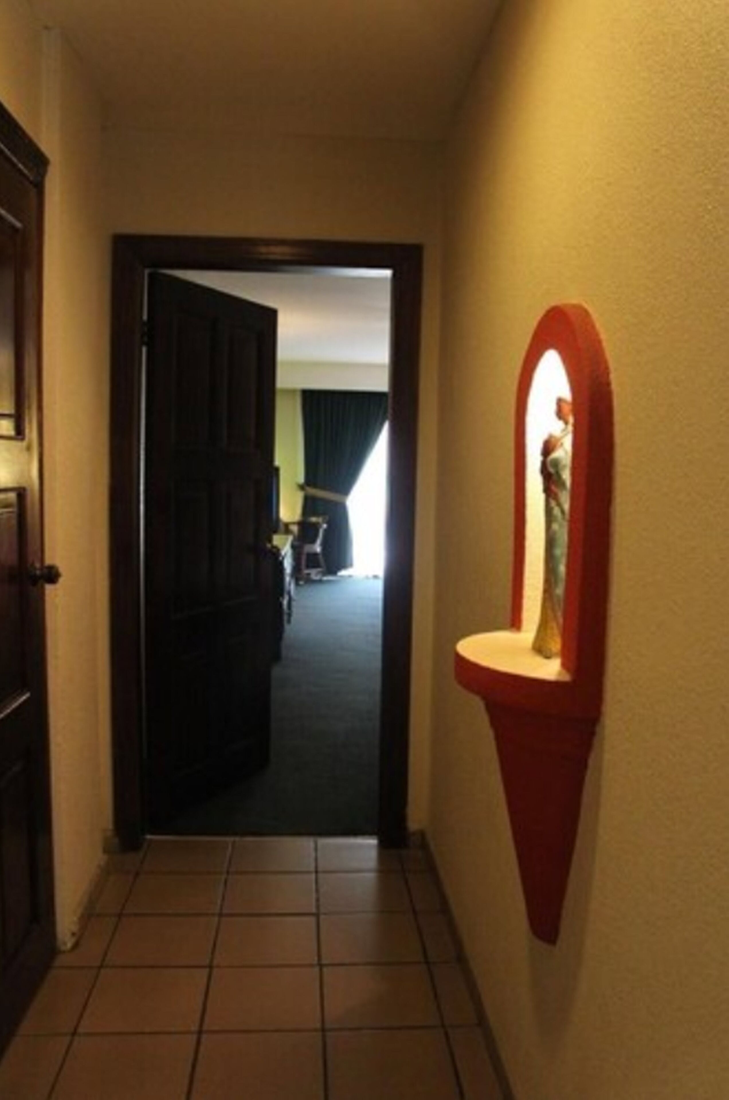 suite, kitchenette | in-room safe, desk, soundproofing, free wifi