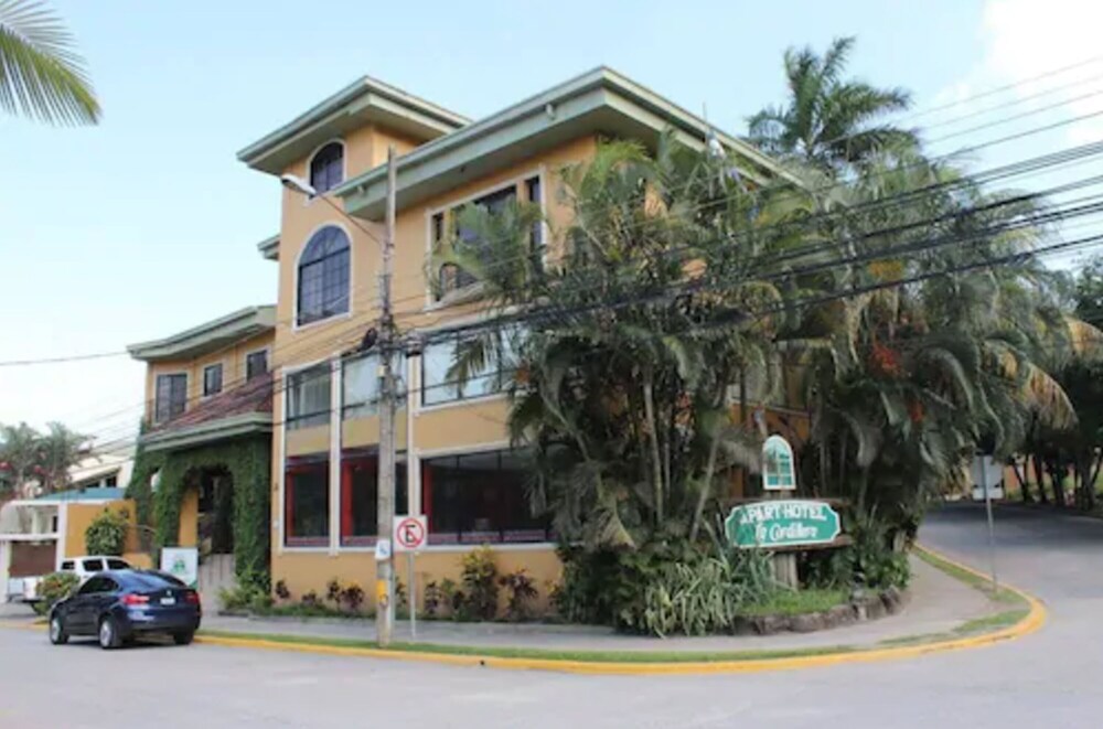 Apart Hotel La Cordillera photo 4