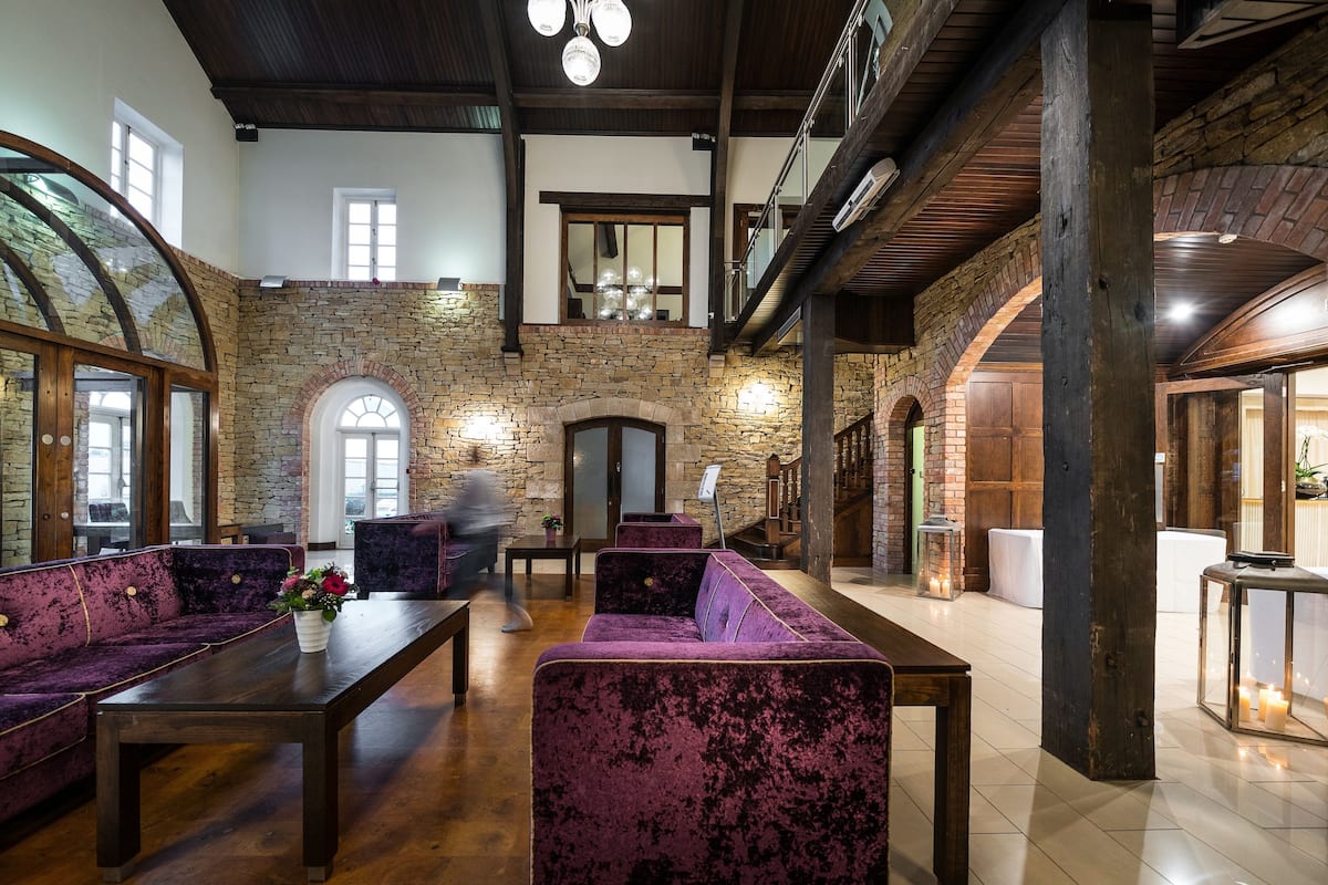 lobby
