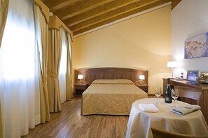 Minibar, in-room safe, desk, soundproofing