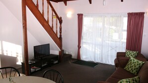 Habitación familiar, 2 habitaciones | Tabla de planchar con plancha, cunas gratuitas, wifi gratis