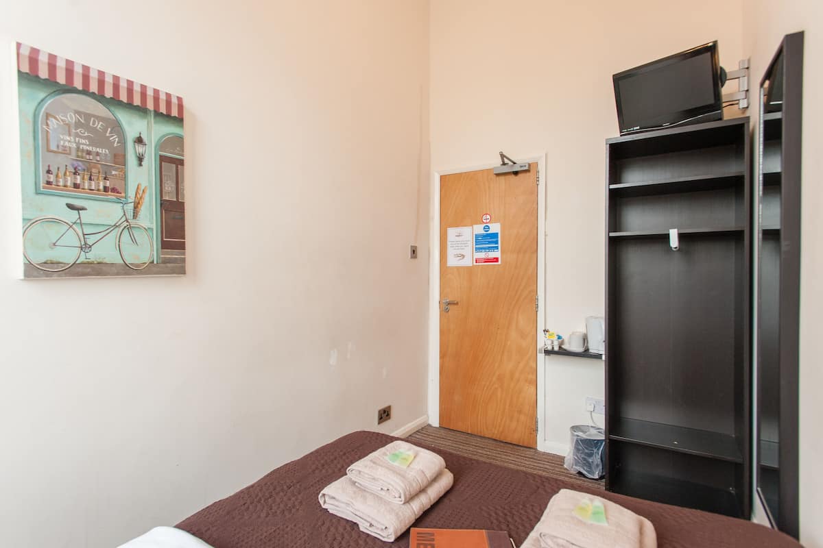 Double Room, Shared Bathroom