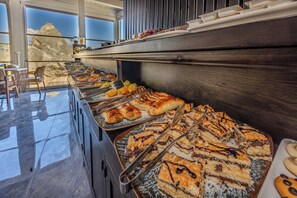 Desayuno buffet incluido todos los días 