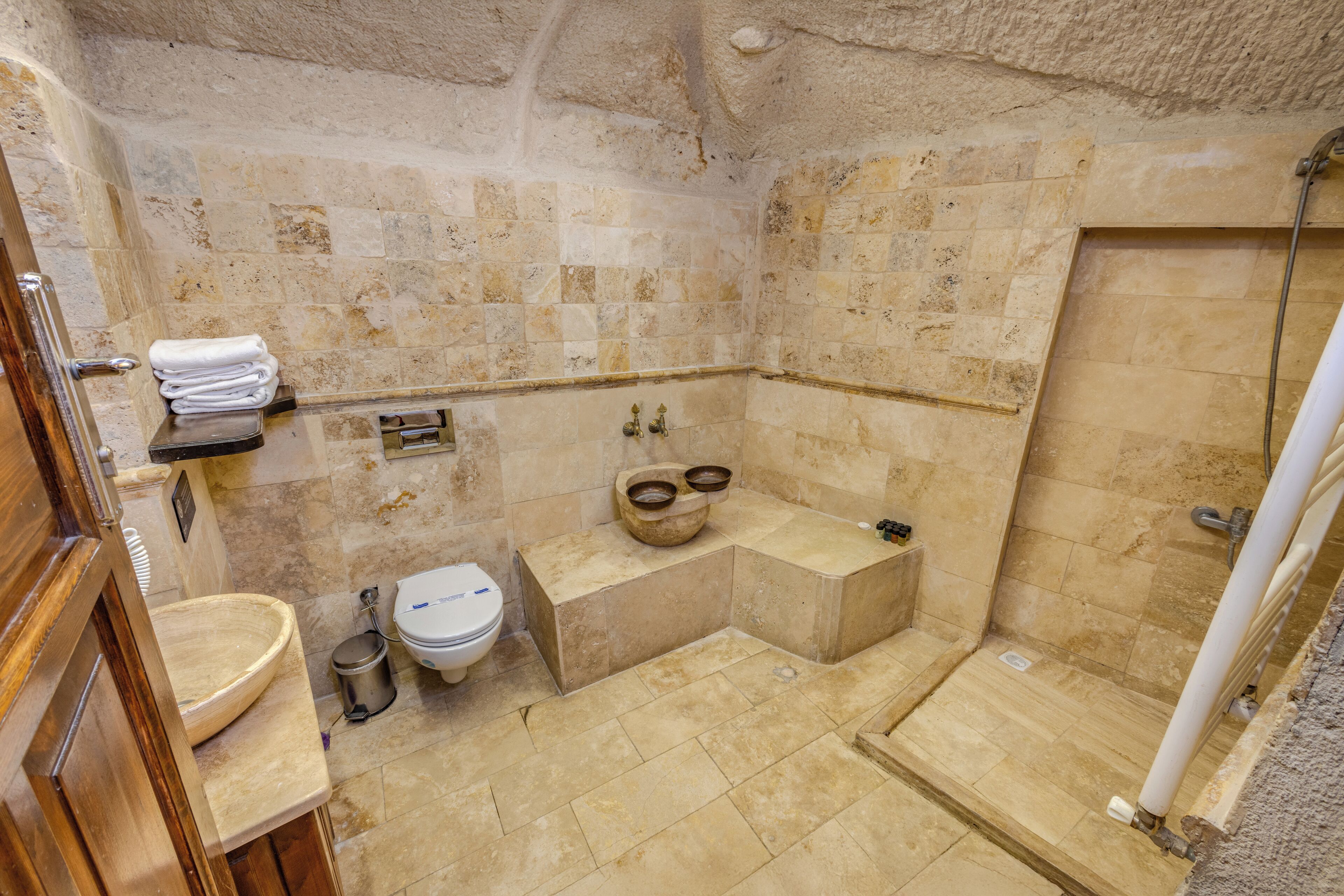 Foto - Castle Cave Hotel
