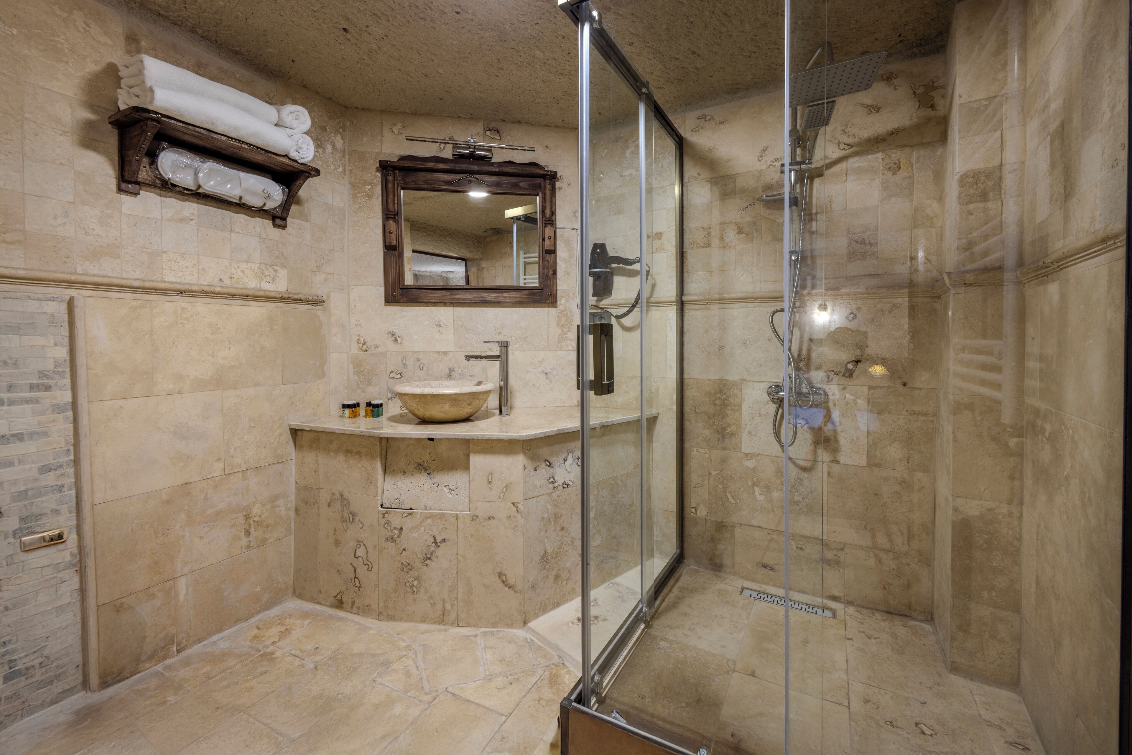 Foto - Castle Cave Hotel