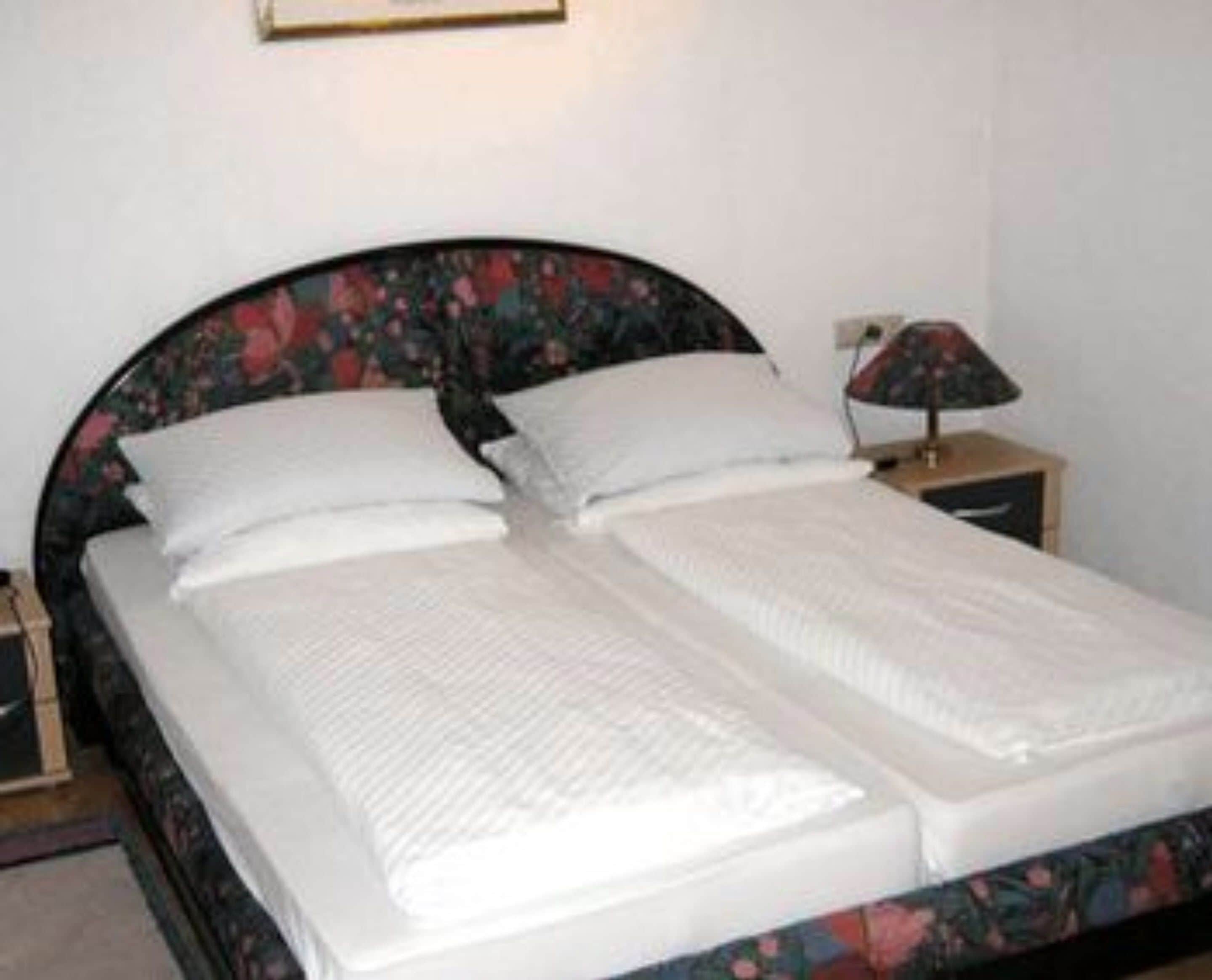 free wifi, bed sheets, wheelchair access