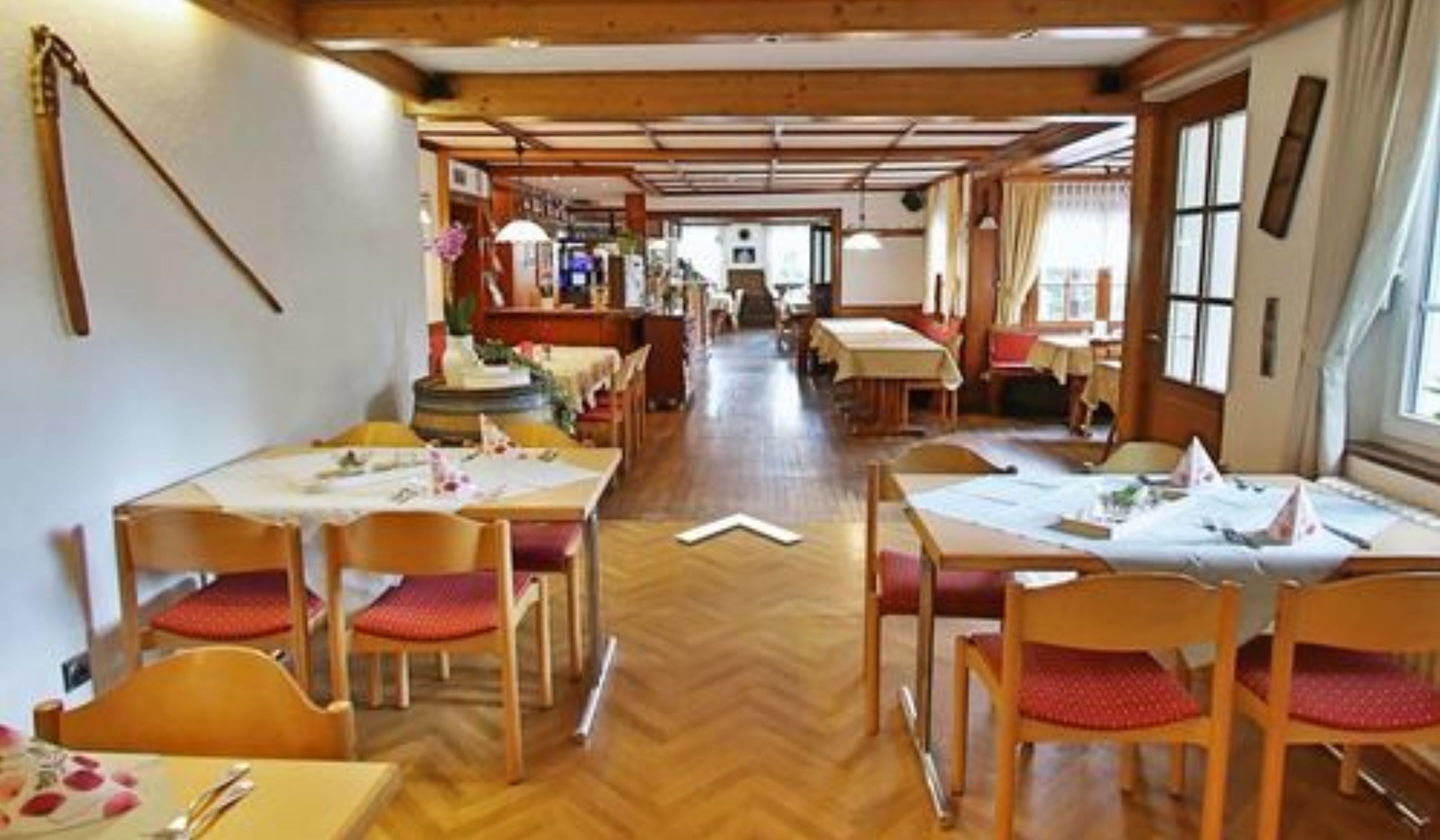 المنشأة من الداخل