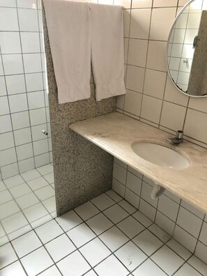 Shower, free toiletries, towels, soap