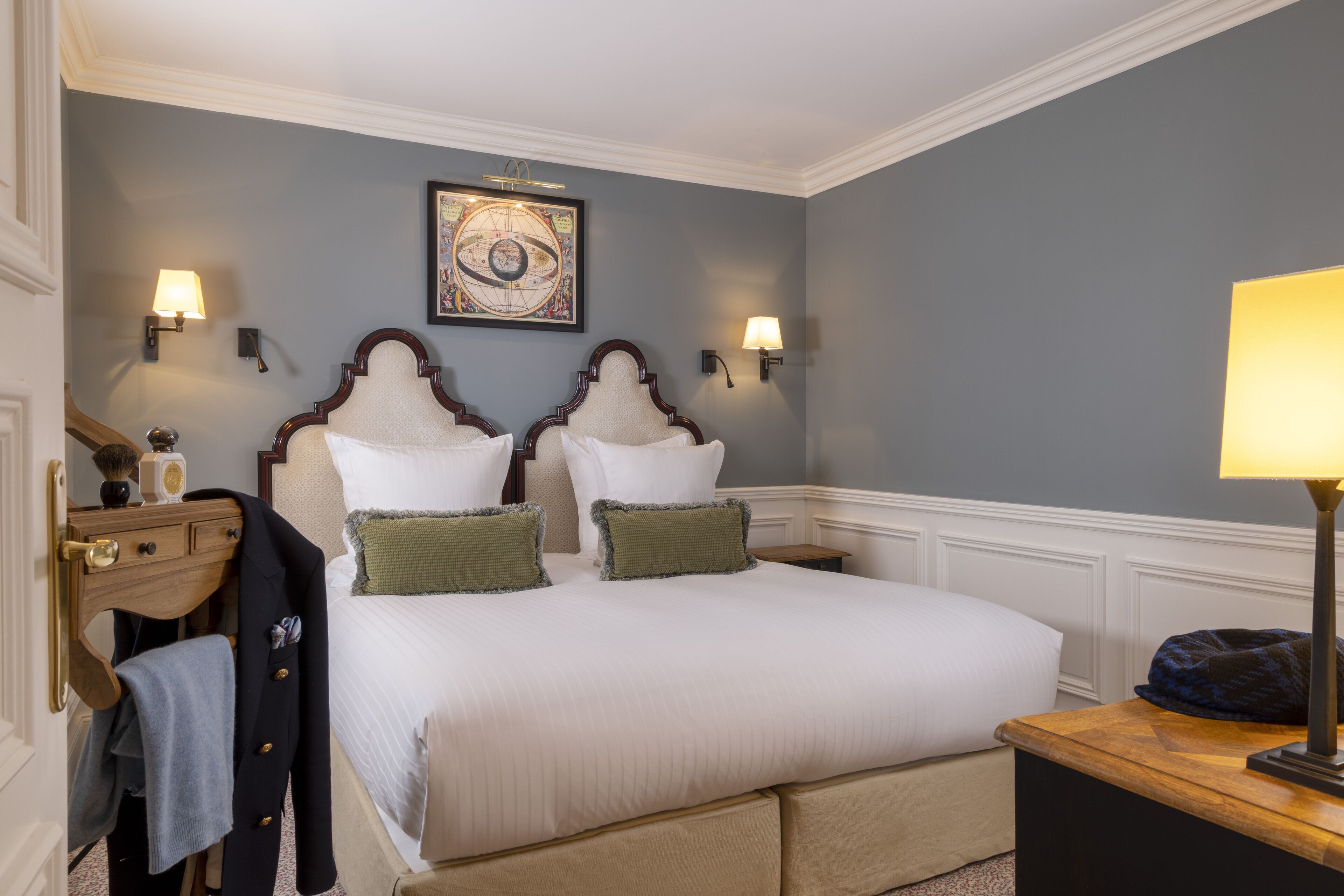 superior suite | premium bedding, down duvets, pillow-top beds, minibar
