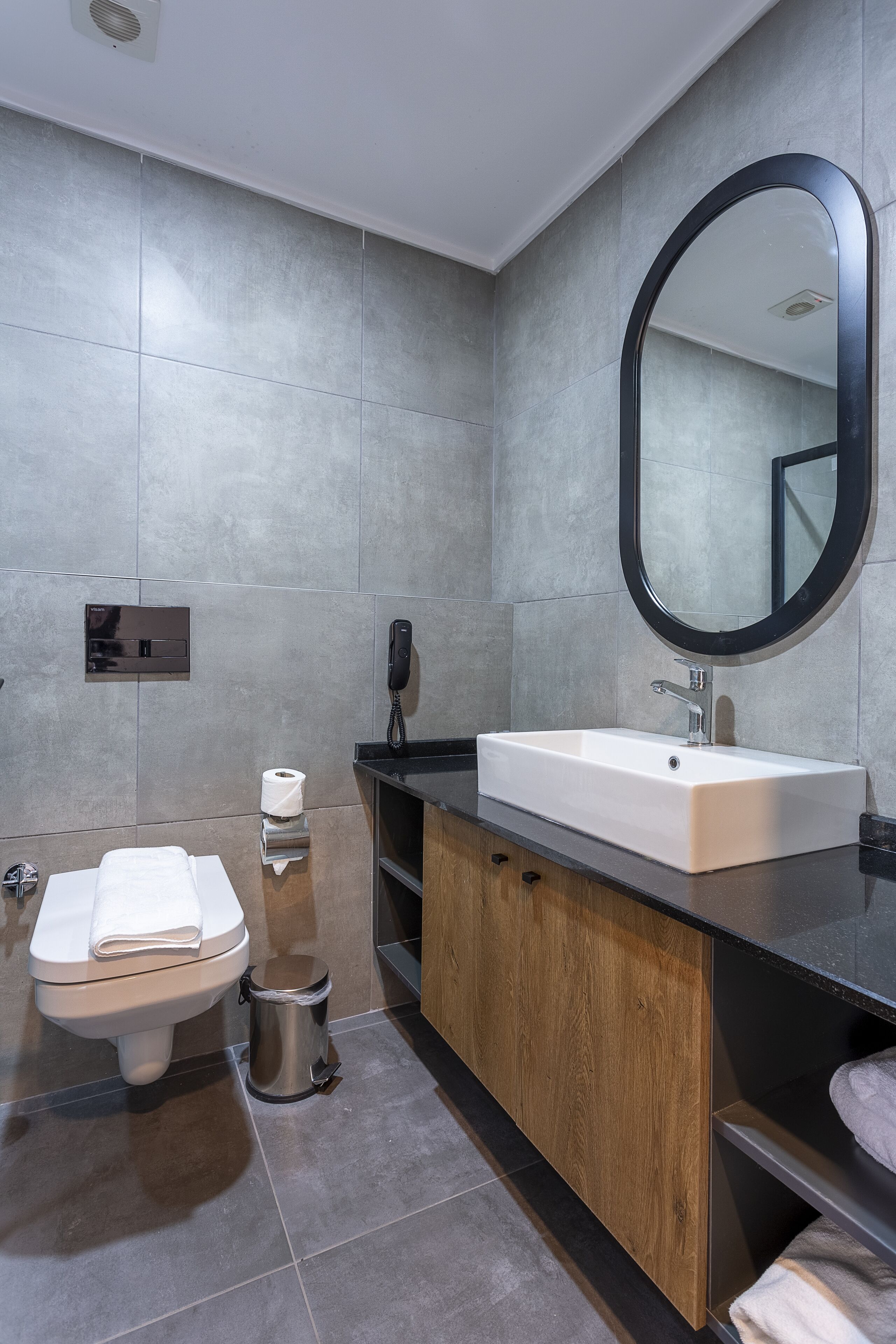 standard single room, 1 bedroom | bathroom | shower, rainfall showerhead, free toiletries, hair dryer