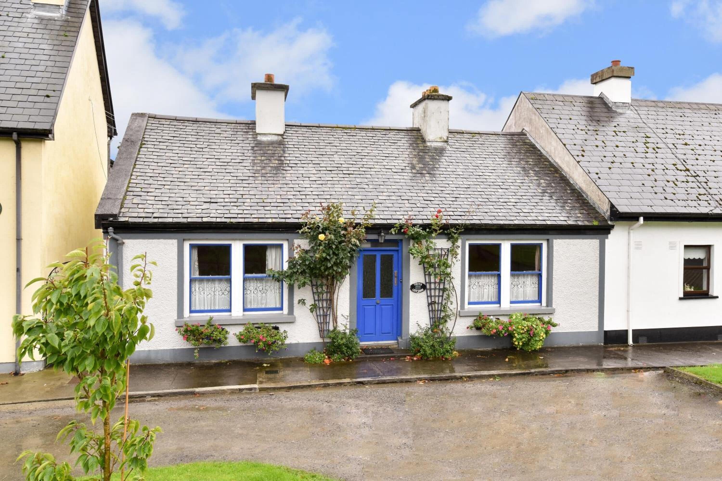 Grove Cottage | In-room dining