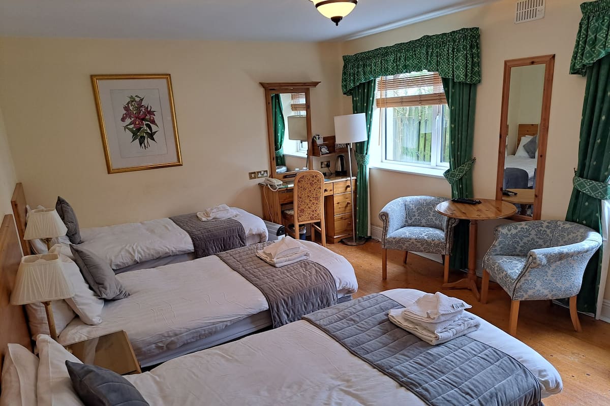 Cribs/infant beds, rollaway beds, free WiFi